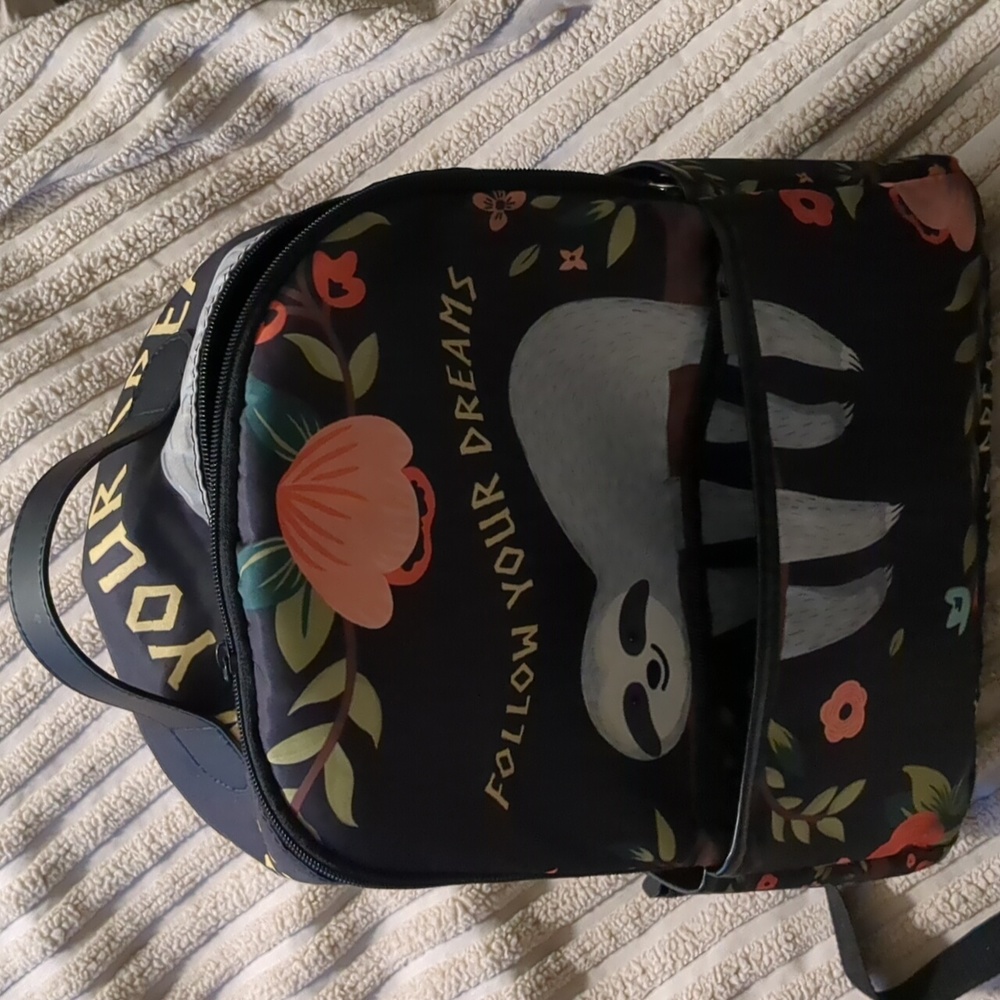 Sloth backpack - Picture 2 of 4